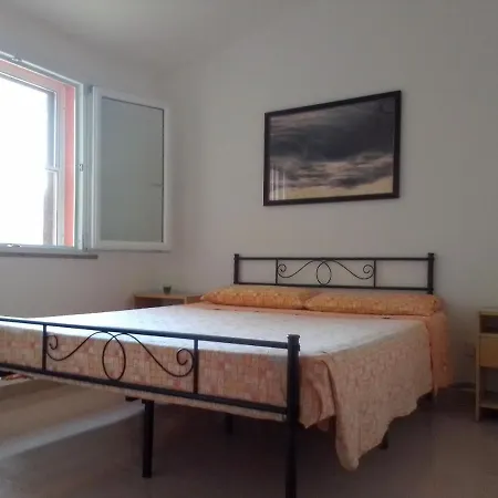 Casa Vacanze * Santa Caterina Di Pittinuri (Sardinia)