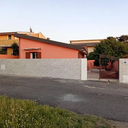 Casa Vacanze * Santa Caterina Di Pittinuri (Sardinia)