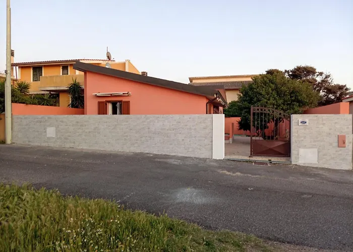 Casa Vacanze * Santa Caterina Di Pittinuri (Sardinia)