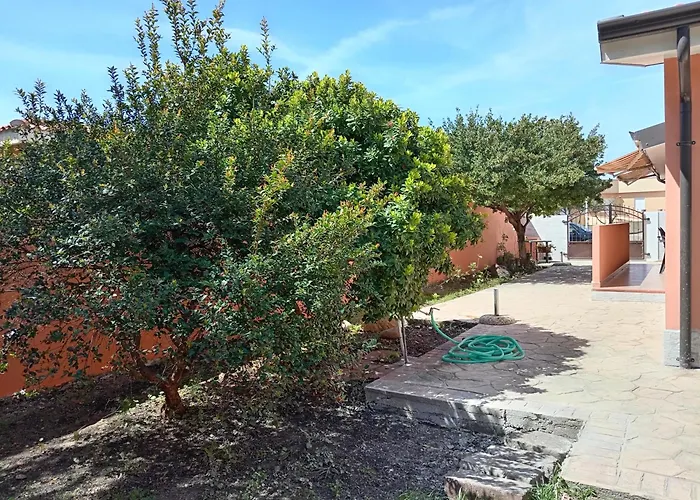 Casa Vacanze Santa Caterina Di Pittinuri (Sardinia)